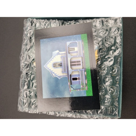 Sheila's 1995 First Edition Blue Cottage Ornament w/ Box Historical Collection - Picture 6 of 7